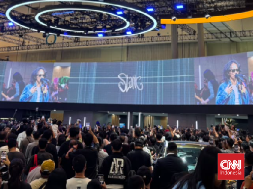 Booth Suzuki di GIIAS 2026 menampilkan sejumlah musisi papan atas, seperti Slank, Weird Genius-Novia Bachmid, serta Splitfire.