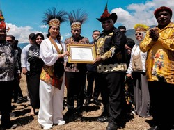Menkop-Wamenpar Hadiri Festival Lembah Baliem Sehari Sebelum Penembakan