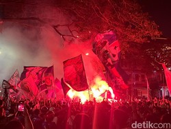 Ribuan Aremania Padati Jalanan Kota Malang Jelang HUT ke-39