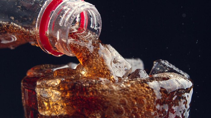 5 Bahaya Minum Soda Setiap Hari