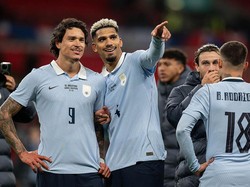 Darwin ke Araujo: Semoga Sukses di Liverpool!