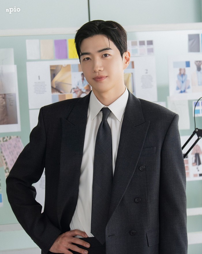 Kang Hoon secara perdana menyapa melalui serial televisi di tahun 2026 melalui drama terbaru tvN bertajuk 'My Bias, My Boss' yang memulai penayangan episodenya pada (3/8) kemarin, Beauties./ Foto: instagram.com/npio_official