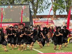 Makna Tari Kolosal Bantengan Jatim Saat Pembukaan Soekarno Cup 2026