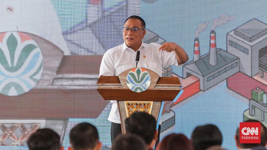 Menteri Jumhur: Pemerintah Akan Kurasi Bantuan Asing Atasi Karhutla