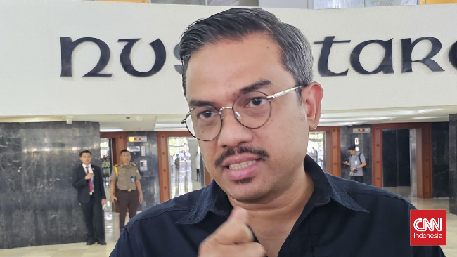 Menteri Usaha Mikro, Kecil, dan Menengah (UMKM) Maman Abdurrahman mengklaim para pengemudi ojek online (ojol) sepakat dengan rencana pemerintah untuk menetapkan status mereka sebagai UMKM, dalam hal ini pengusaha mikro.