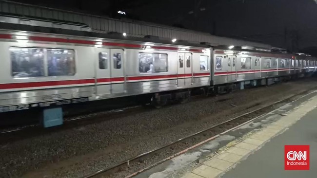 Pelajar 16 Tahun Tewas Tertemper KRL di Stasiun Jurangmangu Tangsel