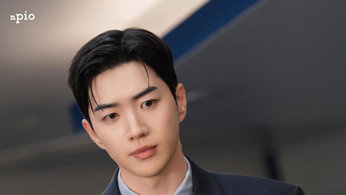 5 Rekomendasi Drama Korea yang Dibintangi Aktor Tampan Kang Hoon