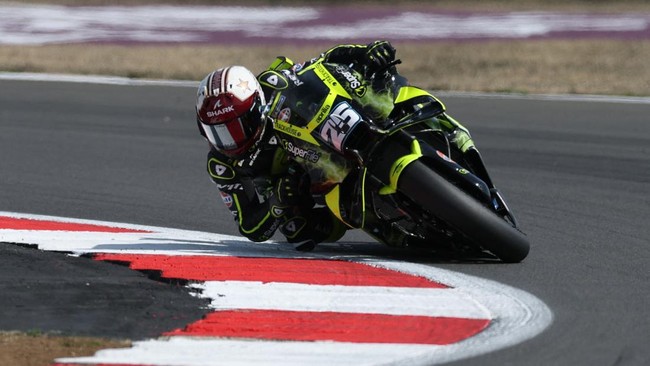 MotoGP - British Grand Prix - Silverstone Circuit, Silverstone, Britain - August 9, 2026 SuperFile Trackhouse MotoGP Team's Raul Fernandez in action during the MotoGP race REUTERS/Paul Childs)
