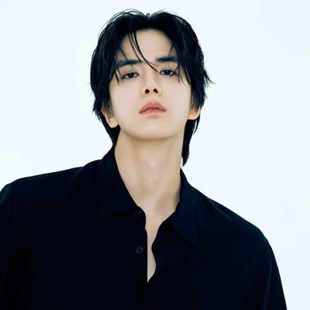 Younghoon THE BOYZ Lanjutkan Karier Akting Bersama Agensi Namoo Actors