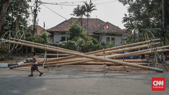 Bambu dan Batang Pinang Mulai Diburu Jelang Agustusan