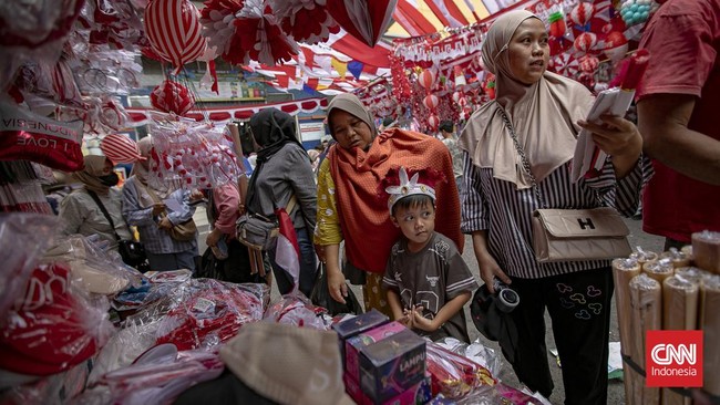 Berburu Pernak-pernik HUT Kemerdekaan RI di Pasar Jatinegara