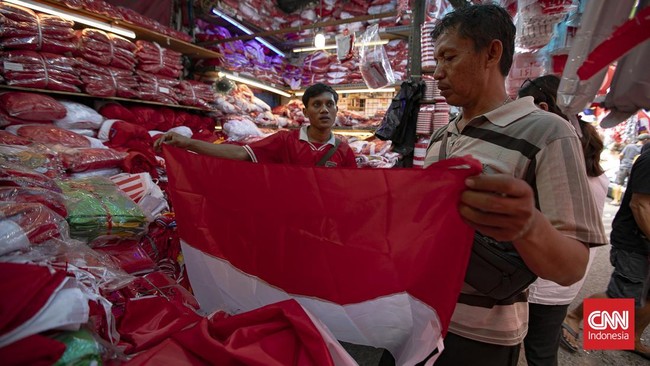 Berburu Pernak-pernik HUT Kemerdekaan RI di Pasar Jatinegara