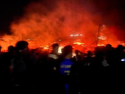 Asrama Ponpes di Kampar Terbakar Hebat Semalam, Api Padam Usai 4 Jam