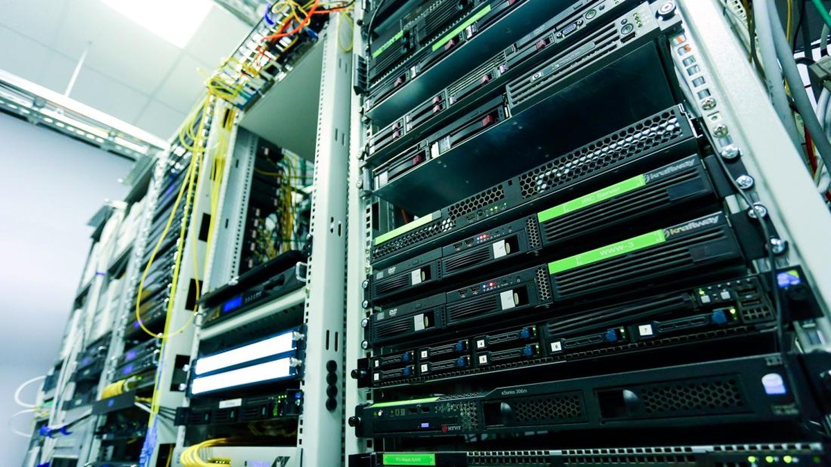 Ramai-Ramai Warga Tolak Data Center, Teriak Petaka Besar