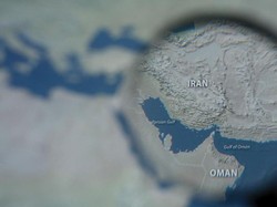 Negosiasi Selat Hormuz Terhambat Tuntutan Kompensasi Trump