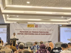 Mendikti Gurau Lebih Enak Jadi Dosen: Jadi Menteri Stres, Masalahnya Baru Terus