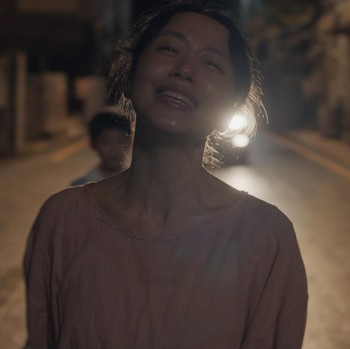 Dibintangi Jeon Do Yeon, Netflix Rilis Potret Adegan Terbaru Film 'Possible Love'