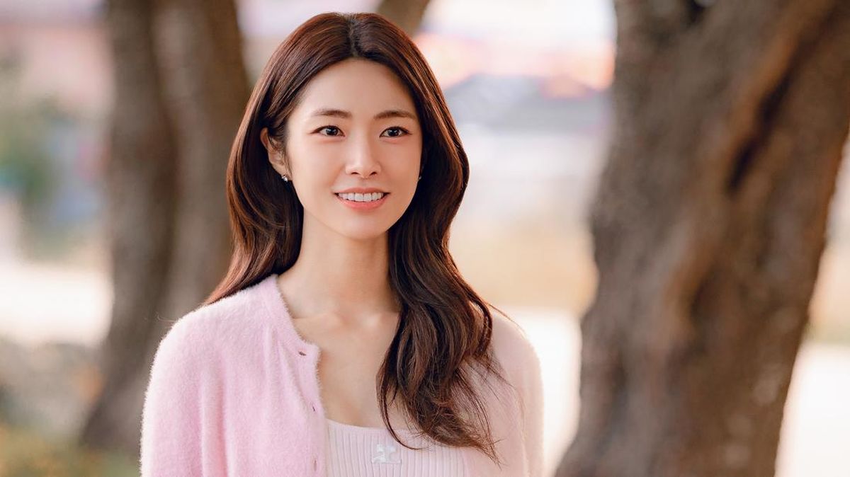 Siapa Aktris Korea Ahn Ha-young?