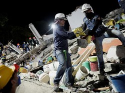 Video: Dramatis! 36 Jam Tertimbun Reruntuhan Gempa Kolombia, Wanita Ini Selamat