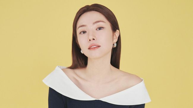 Aktris Korea Ha Young untuk glam photo The Trauma Code (2025).