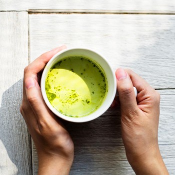 Pure Matcha Jadi Tren Beauty Drink, Ini 5 Hal yang Perlu Kamu Tahu Sebelum Mencobanya