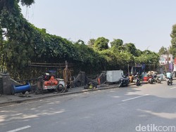 Penertiban PKL di Jalan Dago, Pedagang Bingung Cari Tempat Baru