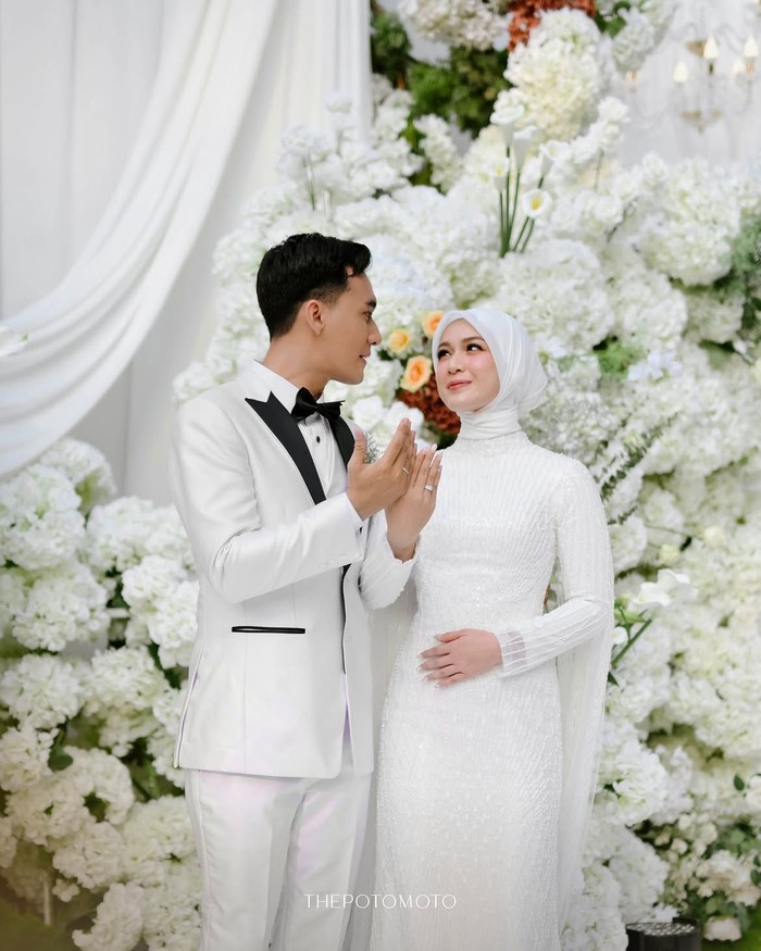 Profil dan pekerjaan Mazaki Ahmad, pria yang resmi menikahi Dea Annisa.