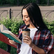 5 Rekomendasi Buku yang Dibaca Idol K-Pop
