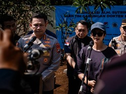 Ekshumasi Dimulai, Tim Forensik Ambil Sampel Jenazah Sutrimo