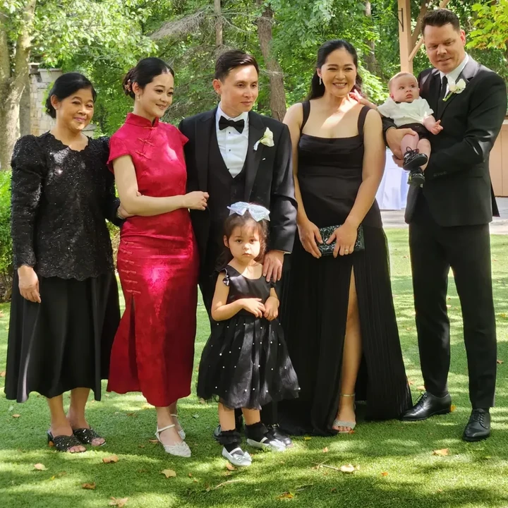 <p>Gracia sering membagikan potret kedua anaknya di Instagram. Baru-baru ini, ia mem-<em>posting</em> foto Nova dan Maxim saat menghadiri pesta pernikahan sang tante Gisela Cindy. Keduanya berhasil mencuri perhatian karena tampil menggemaskan. (Foto: Instagram @graciaz14)</p>