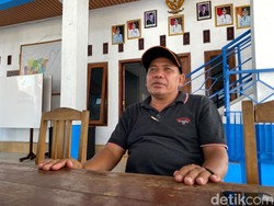 Dibiayai Warga, Tukang Bakso Ini Melenggang Jadi Kuwu di Indramayu