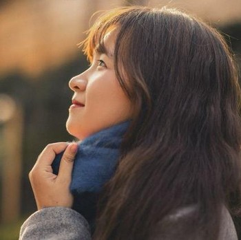6 Ciri Perempuan yang Sangat Memesona, Bukan Hanya Soal Penampilan tapi Juga Kepribadian