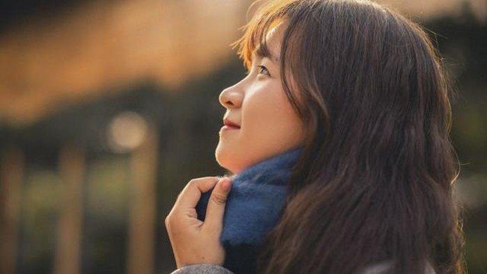 6 Ciri Perempuan yang Sangat Memesona, Bukan Hanya Soal Penampilan tapi Juga Kepribadian