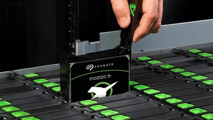 SEAGATE menghadirkan solusi storage berperforma tinggi, efisien, dan skalabel untuk membantu organisasi memenuhi kebutuhan bisnis kini dan masa depan.