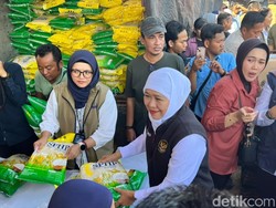 Khofifah Harap Pasar Murah Jatim Jadi Penetrasi Pengendalian Inflasi