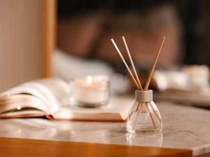 9 Rekomendasi Reed Diffuser Lokal yang Wanginya Enak & Tahan Lama