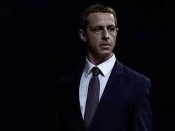 Jeremy Strong Kirim Email ke Mark Zuckerberg Usai Main di The Social Reckoning