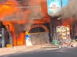Kebakaran Kios di Sudiang Makassar, Damkar Dikerahkan