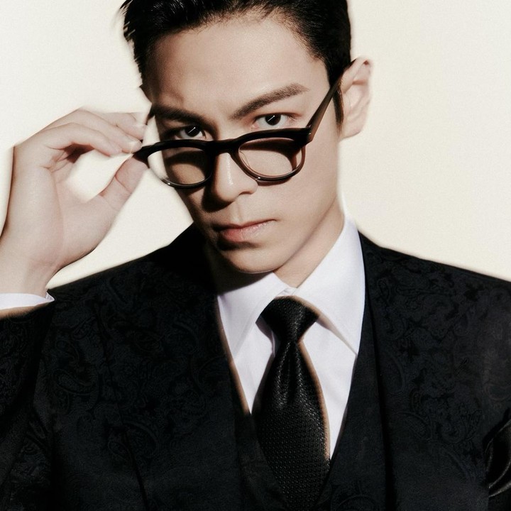 <p>Mantan member BIGBANG, T.O.P, yang juga terkenal karena aktingnya di serial&nbsp;<em>Squid Game</em> ini akan menggelar fan meeting di Jakarta yang berjudul 'T<em>.O.P PRE-STUDIO 2026</em>' dan digelar pada 19 September 2026. (Foto: Instagram @ttt))</p>
