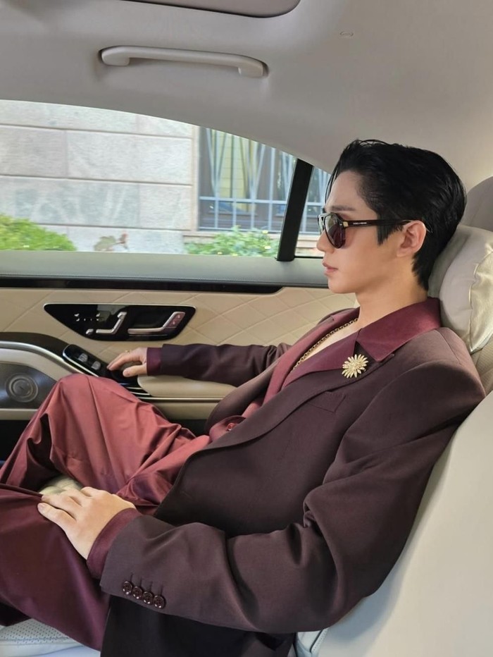 Merupakan keturunan generasi ke enam Jung Yak Yong, seorang filsuf dan ilmuan berpengaruh di era terakhir dinasti Joseon./ foto: instagram.com/holyhaein