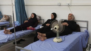 Pasien Kanker di Gaza Berjuang Hidup di Tengah Blokade Israel