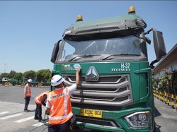 Pelindo Gelar Uji Emisi di TTL dan TPS, Targetkan 100 Truk Peti Kemas