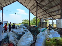 Kunjungi TPST dan TPA, Bupati Lamongan Dorong Pengurangan Sampah ke TPA