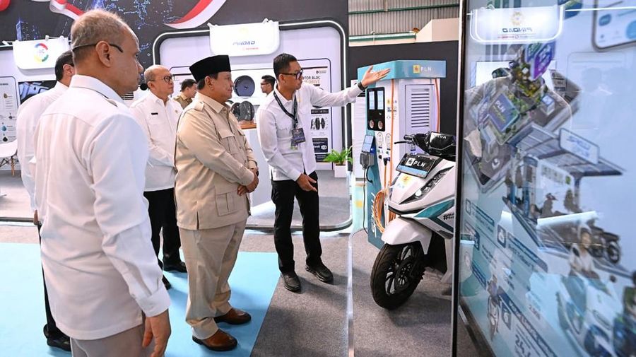 Presiden Prabowo Subianto saat aktivitas pluncuran Motor Listrik Nasional (Molinas) pada Kamis (13/8/2026). (Dok. Sekretariat Presiden)