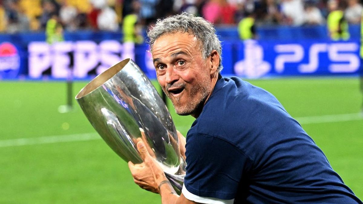 Kata-kata Luis Enrique usai PSG Juara Piala Super Eropa 2026