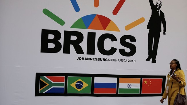 BRICS Selangkah Lagi 'Buang Dolar', Buat Mata Uang Baru