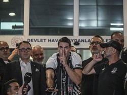 Sah! Vlahovic Jadi Pemain Besiktas