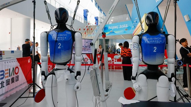 Agibot humanoid robots during a training session, as part of a media tour, ahead of the 2026 World Humanoid Robot Games, in Beijing, China, August 14, 2026. REUTERS/Maxim Shemetov