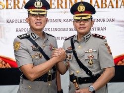 Kapolda Sumsel Pimpin Sertijab Kapolres Muba dan OKU Timur