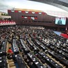 Ketua DPR RI Puan Maharani (tengah) didampingi Wakil Ketua DPR Sufmi Dasco Ahmad (kanan) dan Sari Yuliati (kiri) membuka Rapat Paripurna Masa Persidangan I DPR Tahun Sidang 2026-2027 di Gedung Nusantara, Kompleks Parlemen, Jakarta, Jumat (14/8/2026).